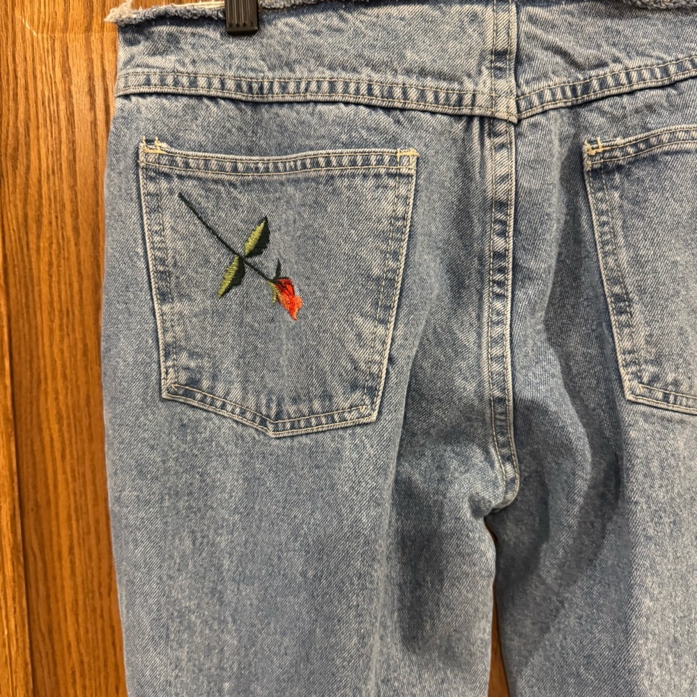 Bill Blass Vintage Embroidered Jeans Size 6 Boho Floral Denim - Picture 13 of 15